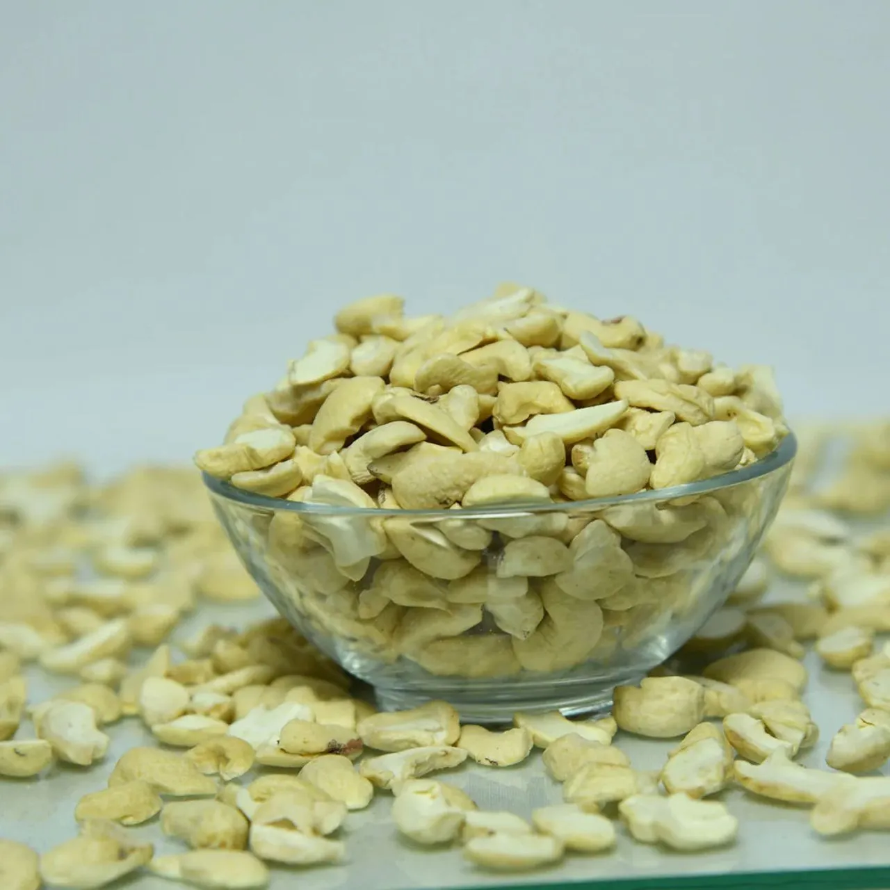 Cashew Nut | Broken - 2 Pieces | 100 gm